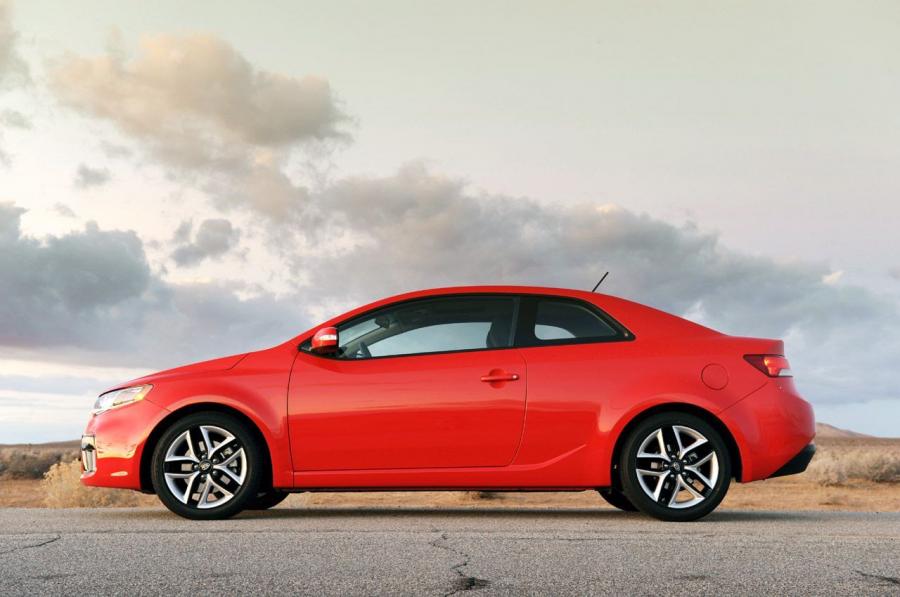  Kia Forte Koup 2009 года  (фото 94 из 169)